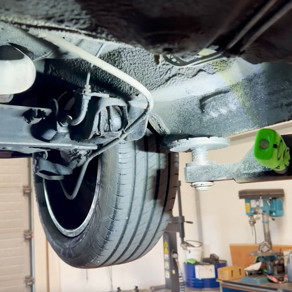 Kraftig LED Lampe med magnet-fod og kroge, 1000 Lm (54124)