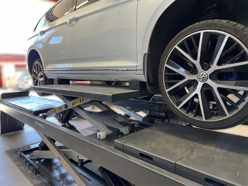 Saxlift / Sakse Sporingslift - Kørebane - 5500 kg. - Euro line (JA9000S-E)